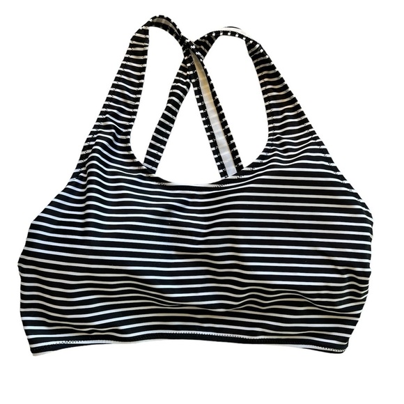 Women’s Bathing‎ Suit Top | Size Medium - Picture 1 of 2